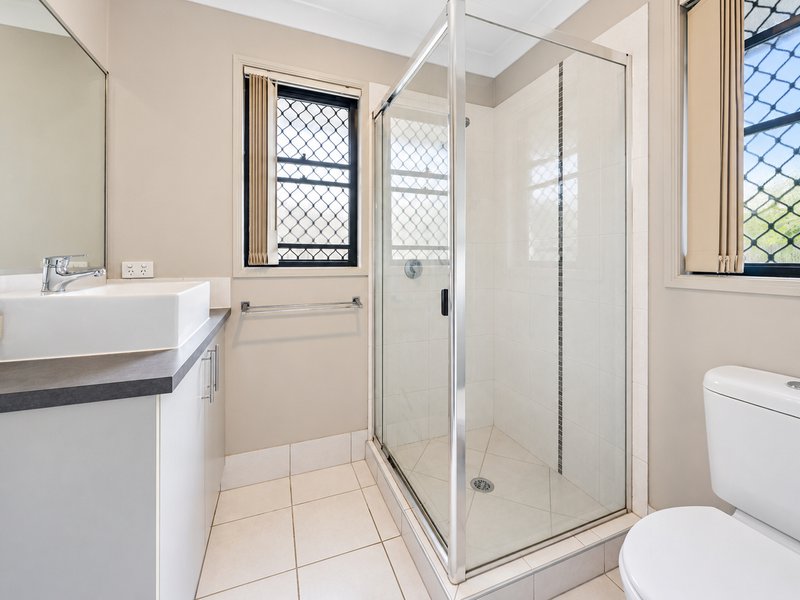 Photo - 4 Clearview Court, Eagleby QLD 4207 - Image 13