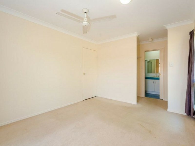 Photo - 4 Clearview Court, Tannum Sands QLD 4680 - Image 5