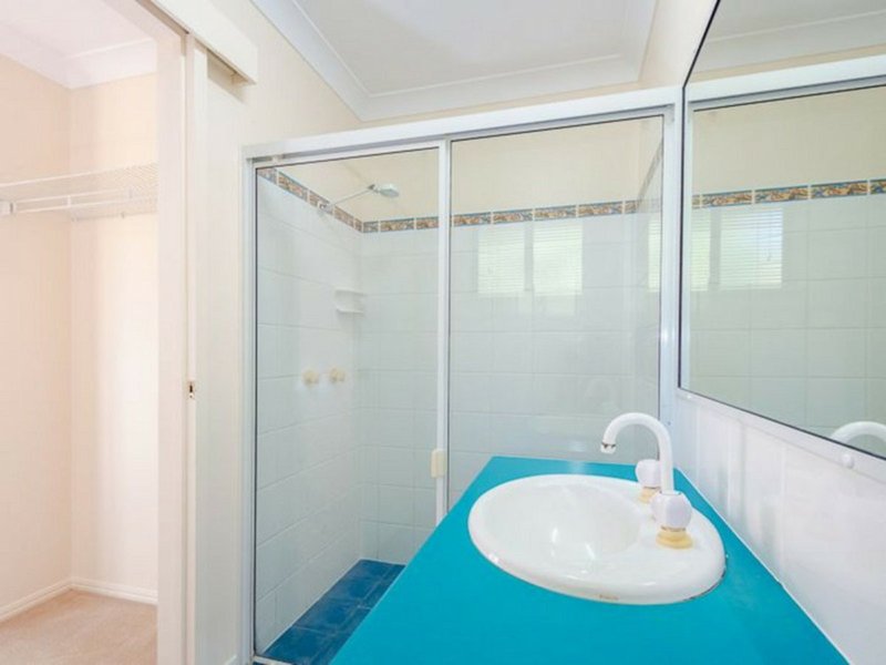 Photo - 4 Clearview Court, Tannum Sands QLD 4680 - Image 7