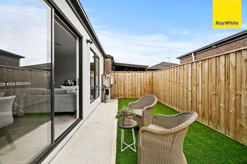 Photo - 4 Clef Street, Strathtulloh VIC 3338 - Image 13