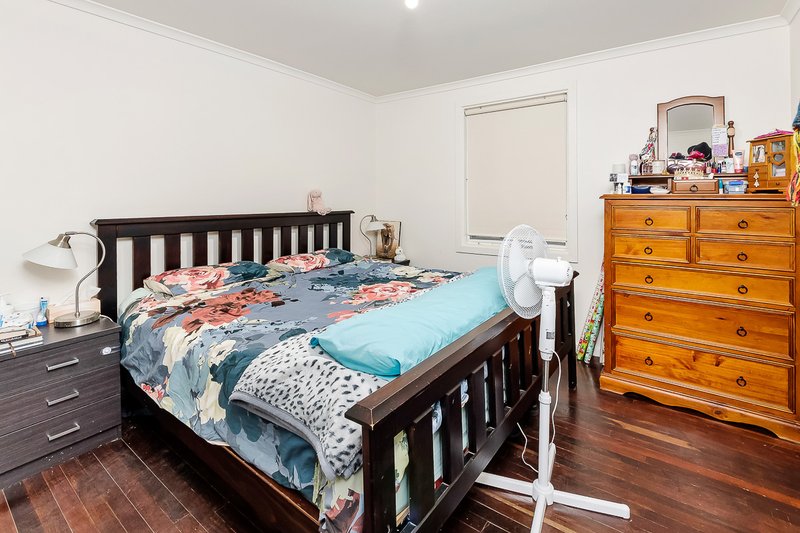 Photo - 4 Clifford Street, Murray Bridge SA 5253 - Image 4