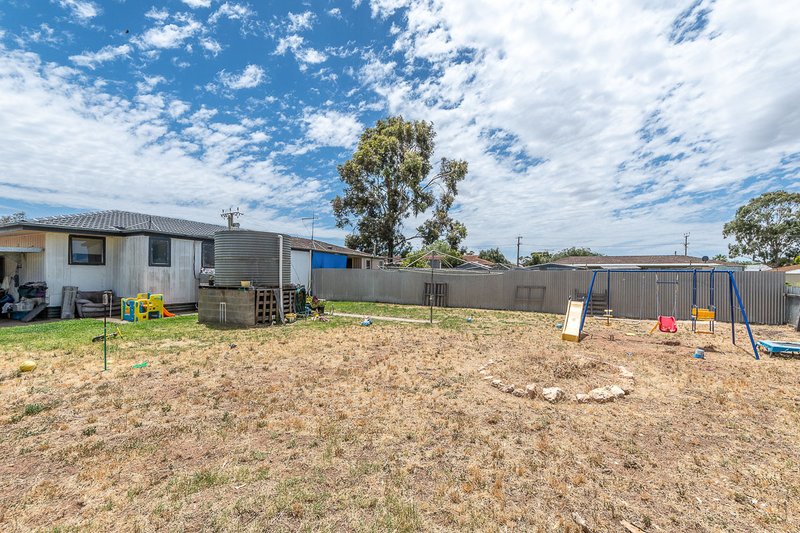 Photo - 4 Clifford Street, Murray Bridge SA 5253 - Image 8