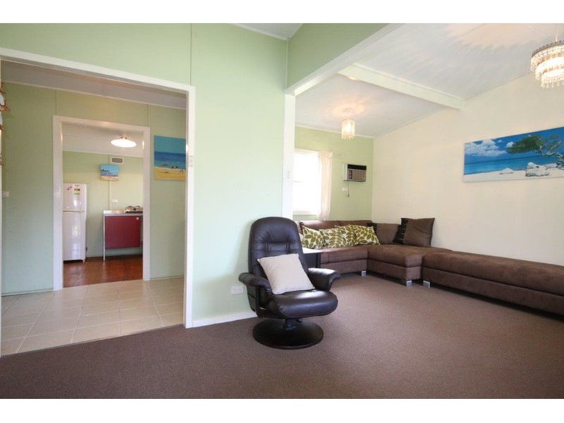 Photo - 4 Clifton Street, Sanctuary Point NSW 2540 - Image 4