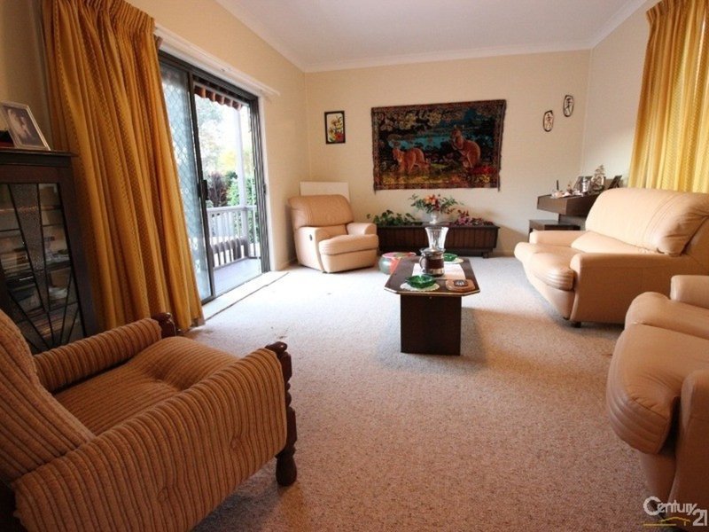 Photo - 4 Clinton Avenue, Adamstown Heights NSW 2289 - Image 5