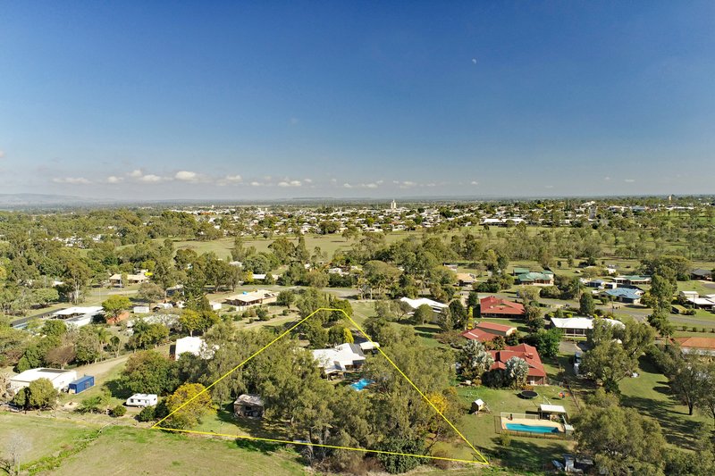 Photo - 4 Clissold Court, Biloela QLD 4715 - Image 2