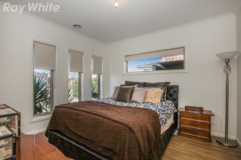 Photo - 4 Clonard Crescent, Epping VIC 3076 - Image 6