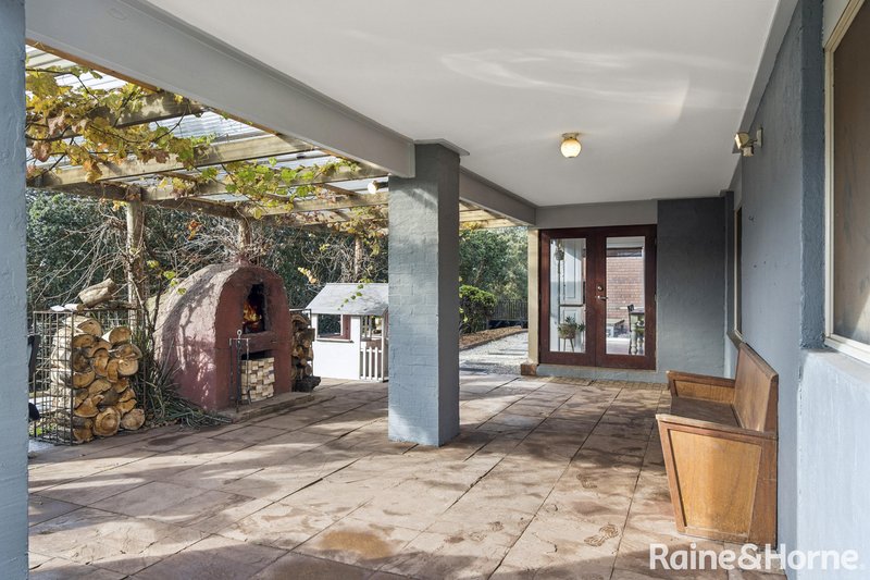 Photo - 4 Clover Court, Romsey VIC 3434 - Image 17