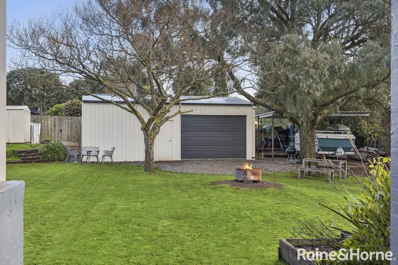 Photo - 4 Clover Court, Romsey VIC 3434 - Image 19