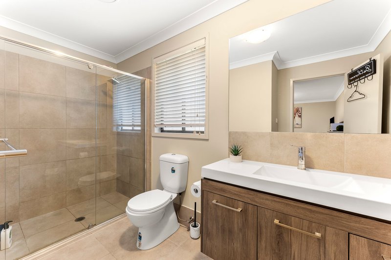 Photo - 4 Clover Lane, Woongarrah NSW 2259 - Image 8