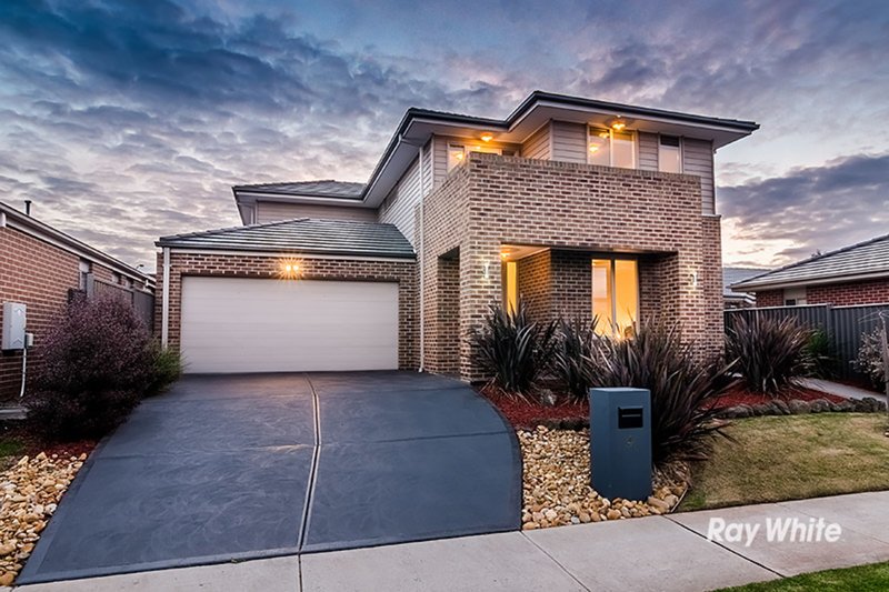 4 Cloverbank Drive, Cranbourne East VIC 3977