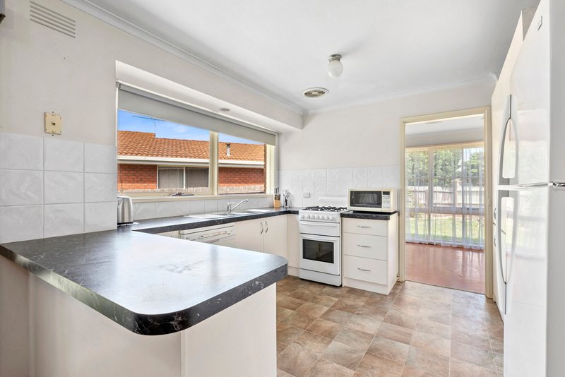 Photo - 4 Cloverdale Drive, Corio VIC 3214 - Image 4