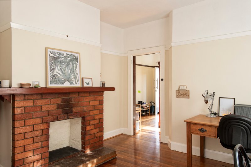 Photo - 4 Cluden Place, Invermay TAS 7248 - Image 5