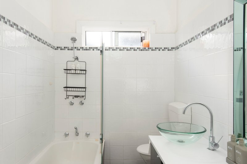 Photo - 4 Cluden Place, Invermay TAS 7248 - Image 10