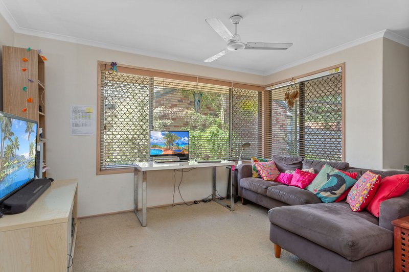 Photo - 4 Cobaki Place, Forest Lake QLD 4078 - Image 3