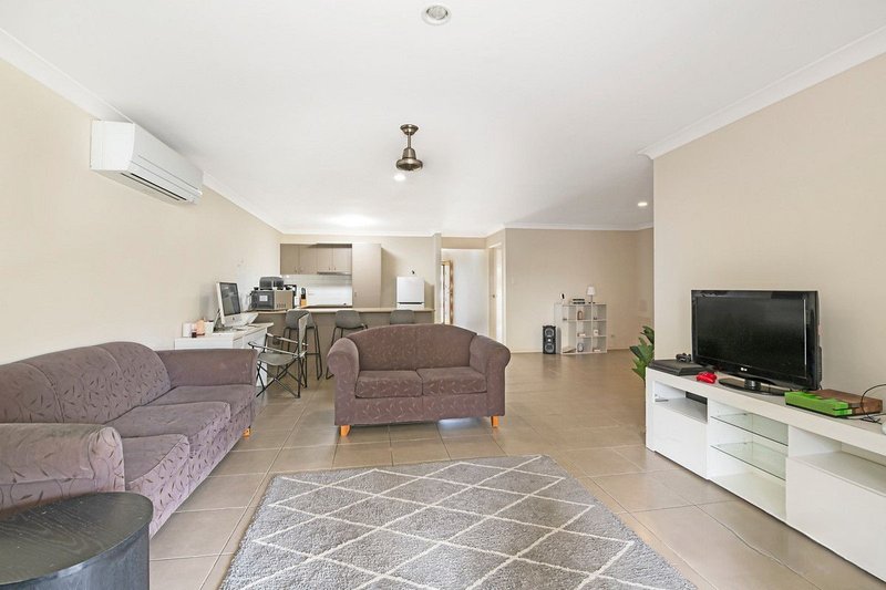 Photo - 4 Coen Way, Brassall QLD 4305 - Image 6