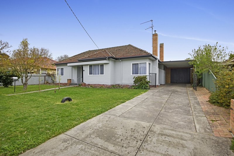 4 Collard Street, Newington VIC 3350