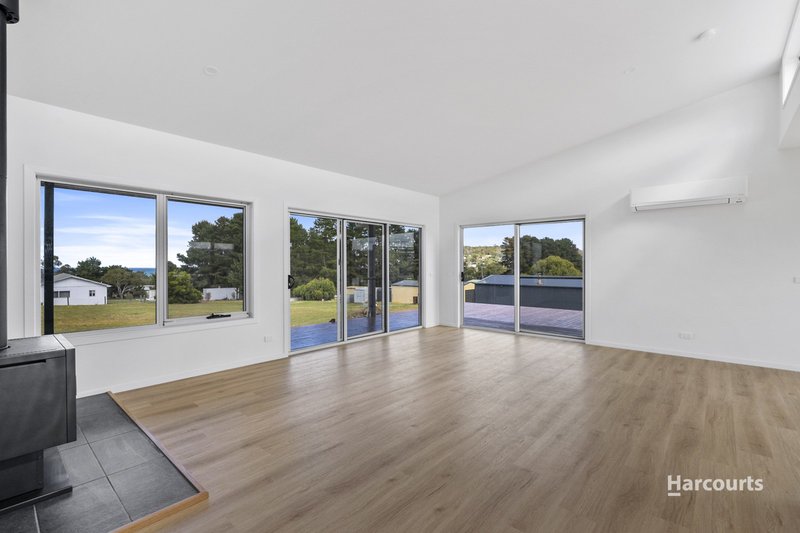 Photo - 4 Colleen Crescent, Primrose Sands TAS 7173 - Image 3