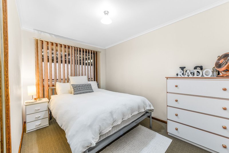 Photo - 4 College Crescent, Keysborough VIC 3173 - Image 10