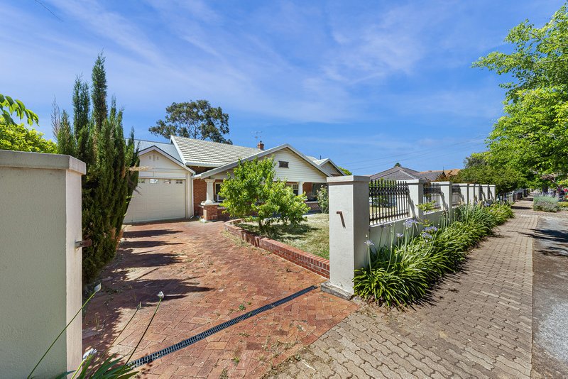 Photo - 4 Collingrove Avenue, Broadview SA 5083 - Image 4