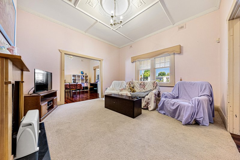 Photo - 4 Collingrove Avenue, Broadview SA 5083 - Image 6