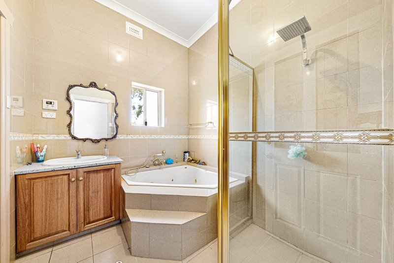 Photo - 4 Collingrove Avenue, Broadview SA 5083 - Image 13