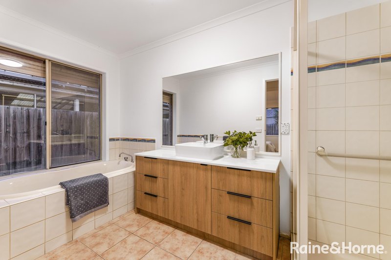 Photo - 4 Collins Street, Taylors Hill VIC 3037 - Image 15