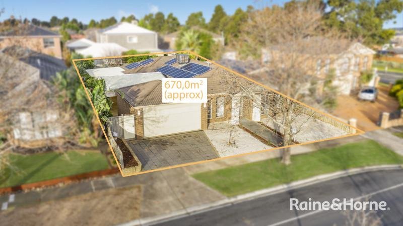 Photo - 4 Collins Street, Taylors Hill VIC 3037 - Image 24