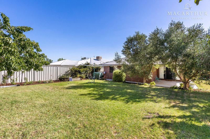 Photo - 4 Comet Place, Estella NSW 2650 - Image 18