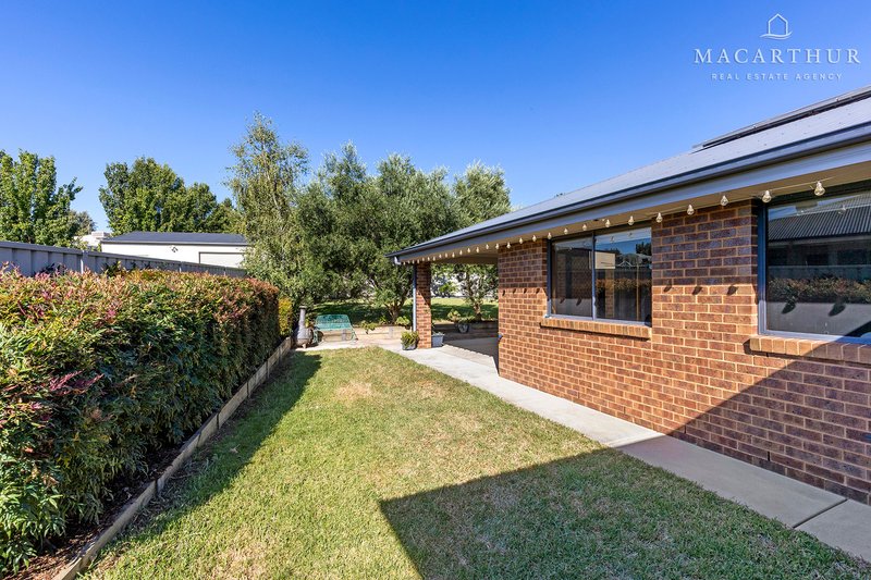 Photo - 4 Comet Place, Estella NSW 2650 - Image 19