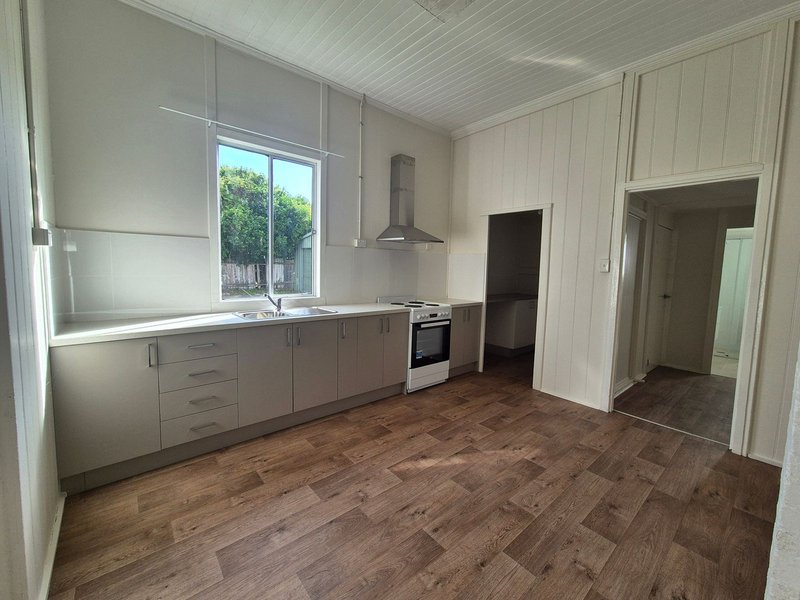Photo - 4 Commerce Street, Taree NSW 2430 - Image 2