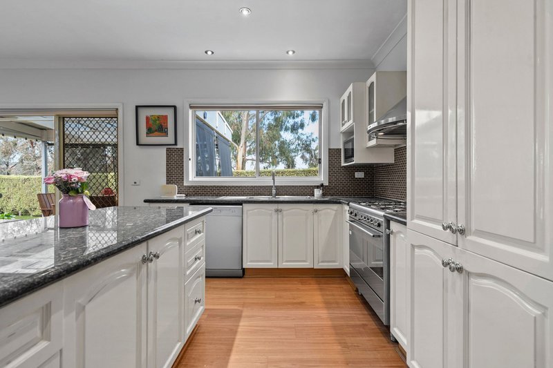 Photo - 4 Condor Close, Berwick VIC 3806 - Image 4