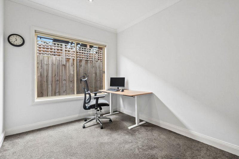 Photo - 4 Condor Close, Berwick VIC 3806 - Image 15
