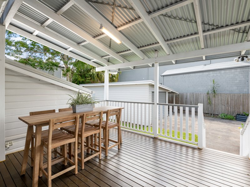 Photo - 4 Connors Street, Graceville QLD 4075 - Image 19