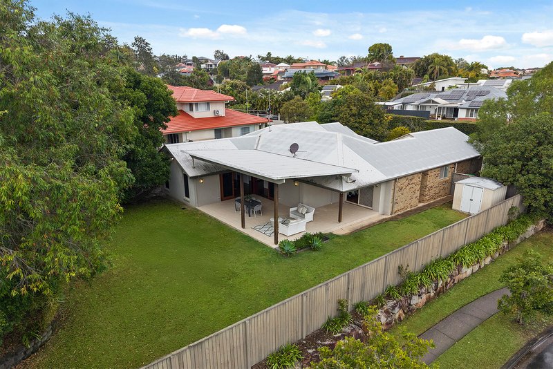 Photo - 4 Constellation Crescent, Bridgeman Downs QLD 4035 - Image 2
