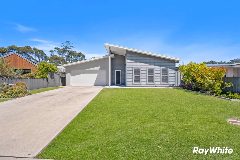 Photo - 4 Conway Close, Broulee NSW 2537 - Image 1