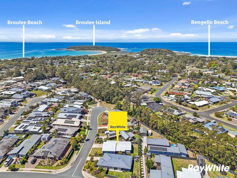 Photo - 4 Conway Close, Broulee NSW 2537 - Image 4