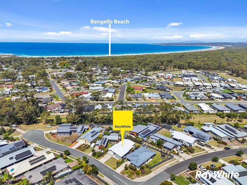 Photo - 4 Conway Close, Broulee NSW 2537 - Image 21