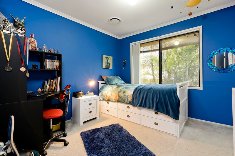 Photo - 4 Coolgardie Court, Arana Hills QLD 4054 - Image 13