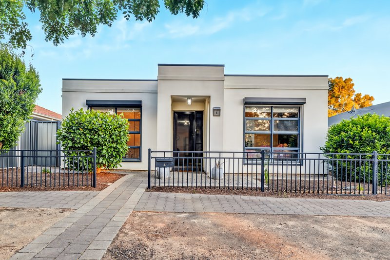 Photo - 4 Coonawarra Avenue, Andrews Farm SA 5114 - Image 1