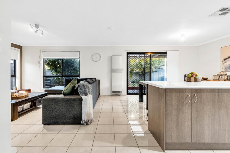 Photo - 4 Coonawarra Avenue, Andrews Farm SA 5114 - Image 15