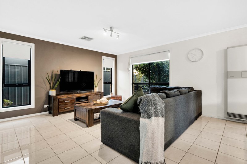 Photo - 4 Coonawarra Avenue, Andrews Farm SA 5114 - Image 19