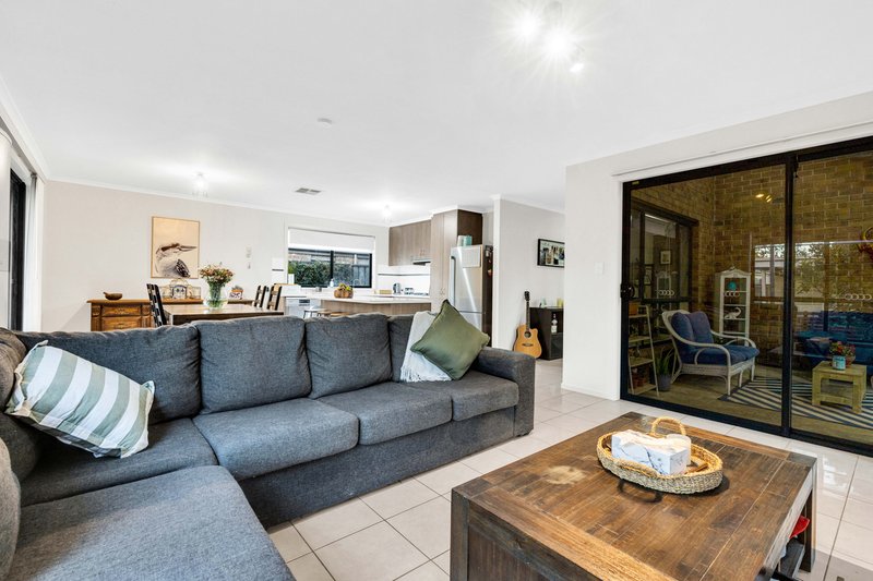 Photo - 4 Coonawarra Avenue, Andrews Farm SA 5114 - Image 20