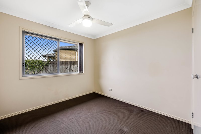 Photo - 4 Cooranga Street, Glenvale QLD 4350 - Image 6