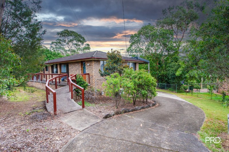 4 Cooroy Crescent, Yellow Rock NSW 2777