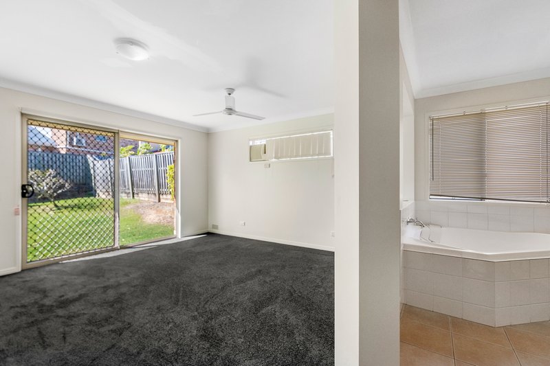 Photo - 4 Cordata Court, Robina QLD 4226 - Image 10