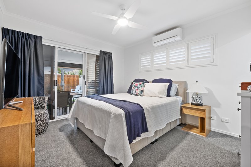 Photo - 4 Corfu Street, Kawana Island QLD 4575 - Image 9