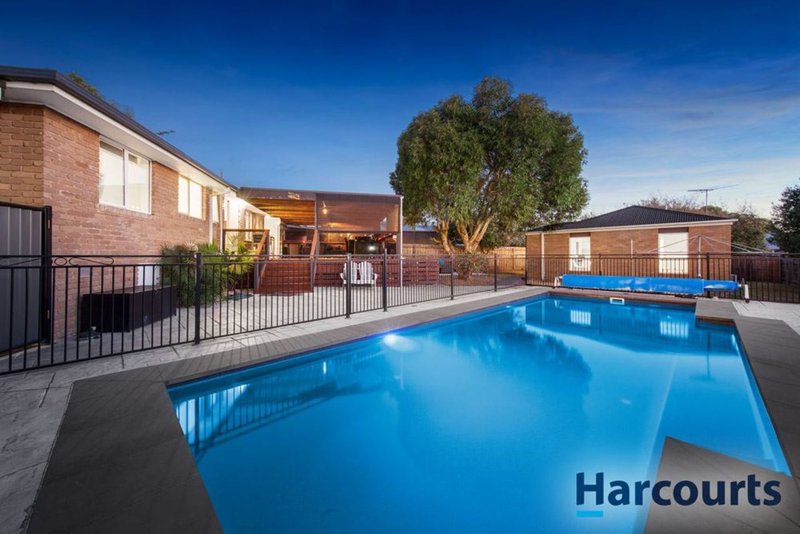 Photo - 4 Coringa Court, Knoxfield VIC 3180 - Image 11