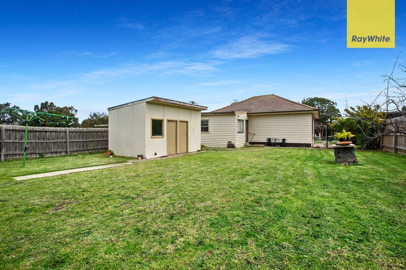 Photo - 4 Cornhill Street, St Albans VIC 3021 - Image 8