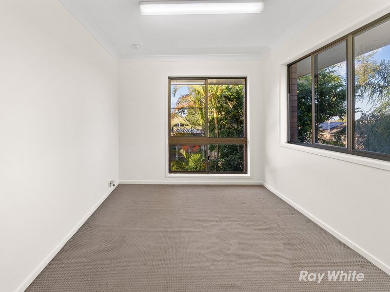 Photo - 4 Cornwall Street, Eastern Heights QLD 4305 - Image 13