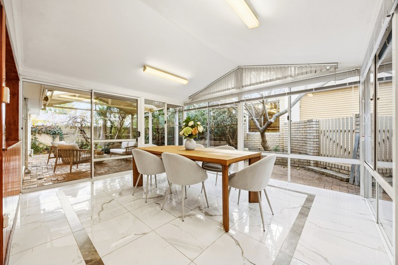 Photo - 4 Coronation Street, Doubleview WA 6018 - Image 2